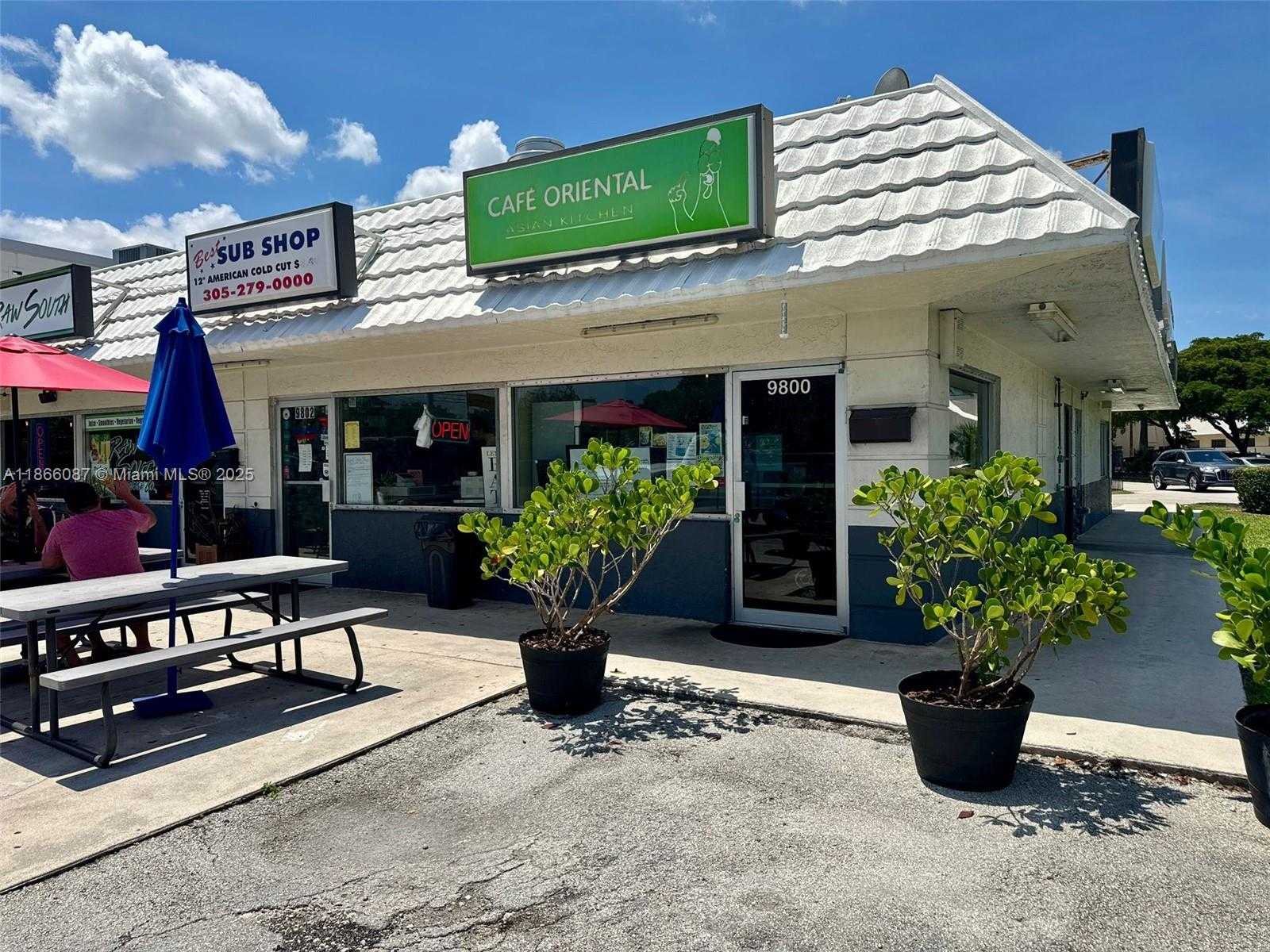 Small Image of WITH TERRACE FOR SALE NEAR DADELAND MALL, Kendall Number 2