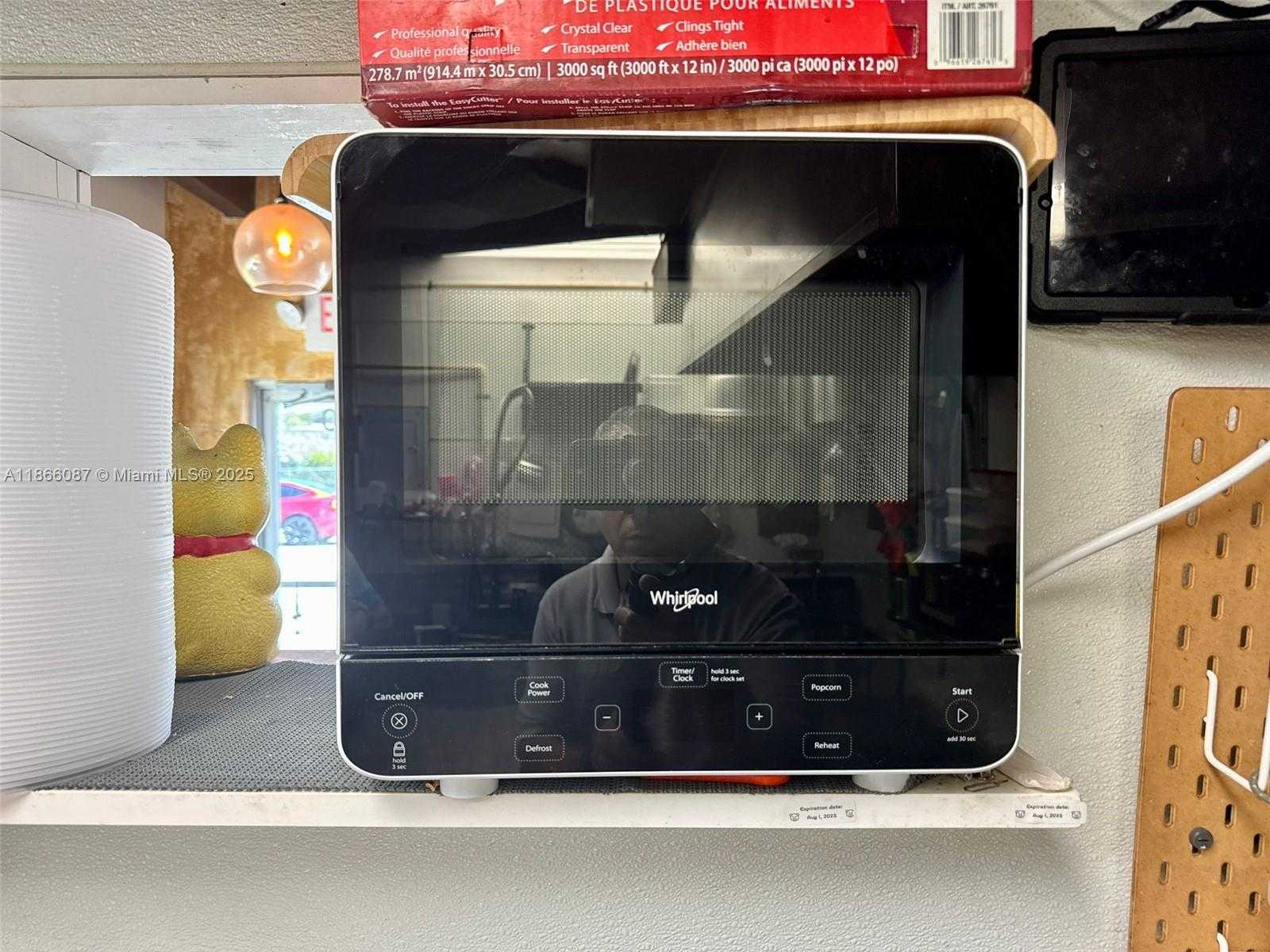 Small Image of WITH TERRACE FOR SALE NEAR DADELAND MALL, Kendall Number 21