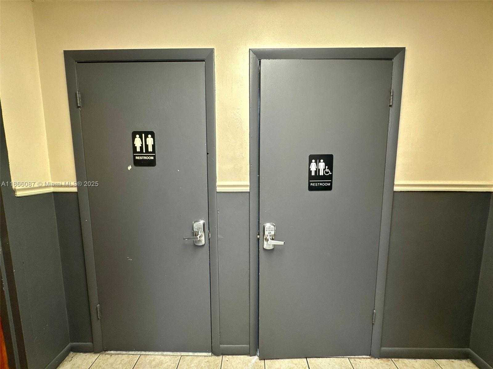 Small Image of WITH TERRACE FOR SALE NEAR DADELAND MALL, Kendall Number 23