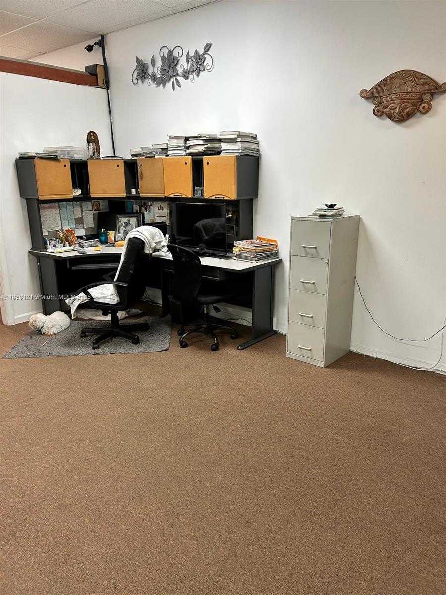 Small Image of Miami Number 5