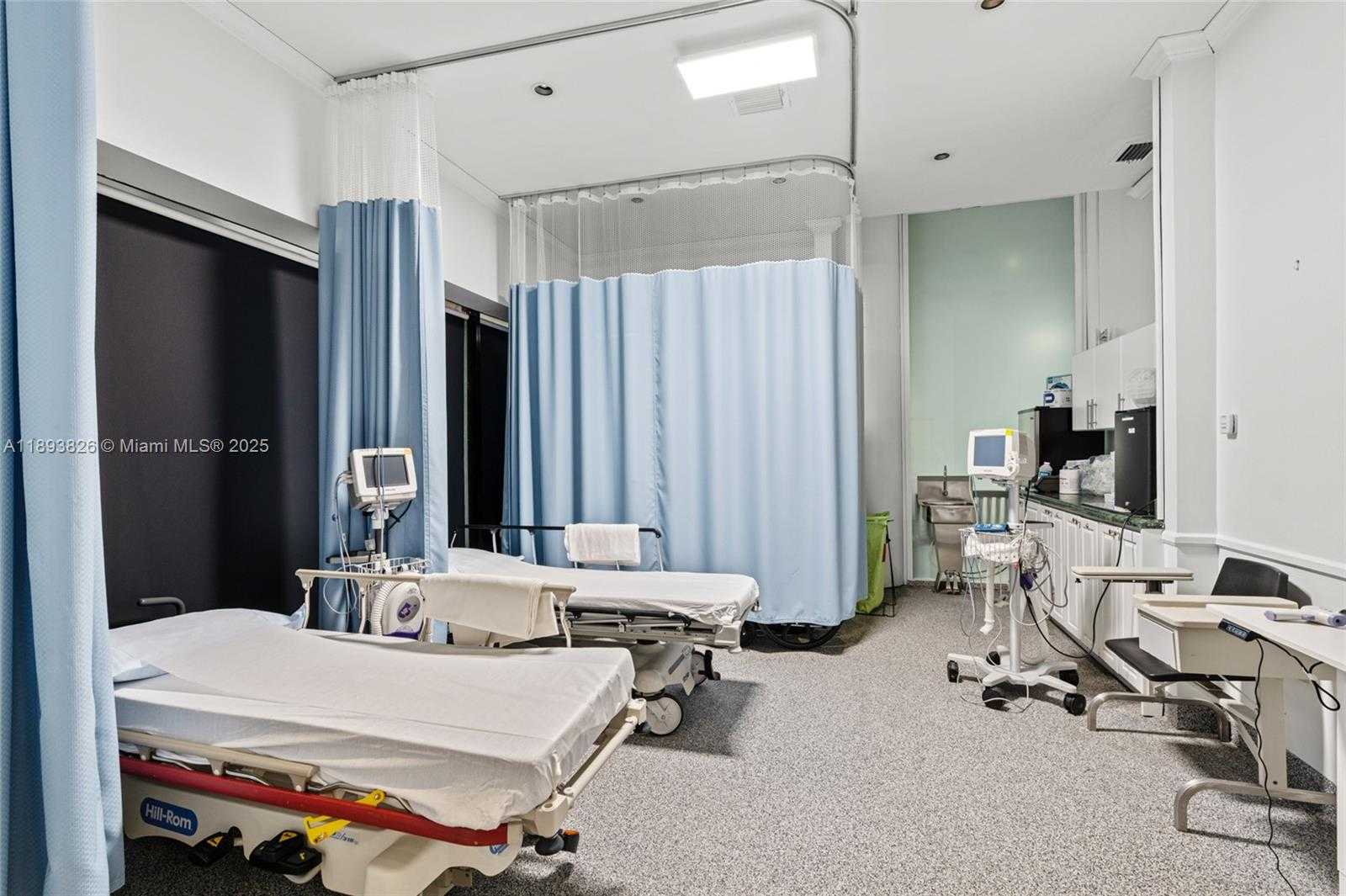 Small Image of South Miami Number 12