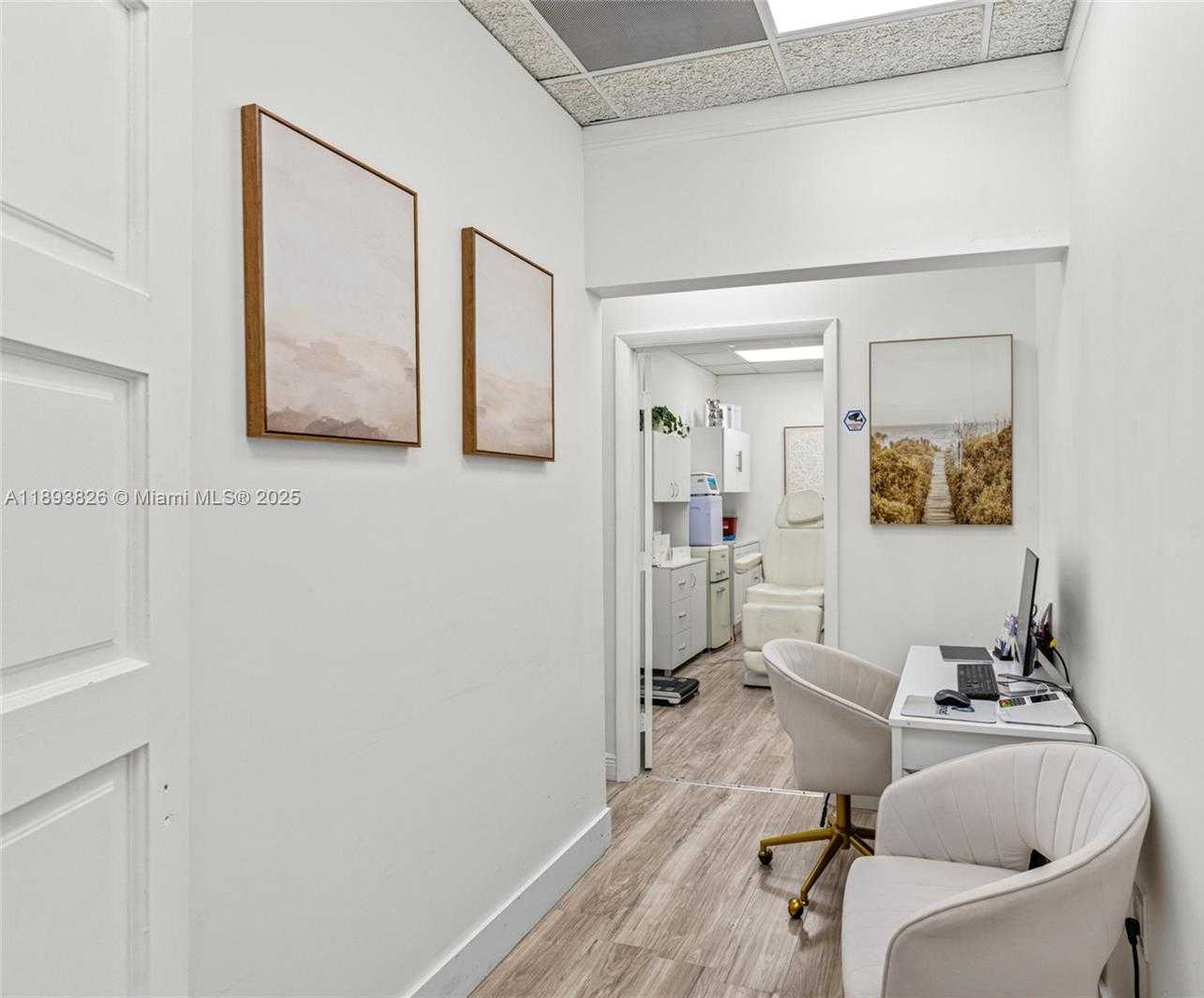 Small Image of South Miami Number 14