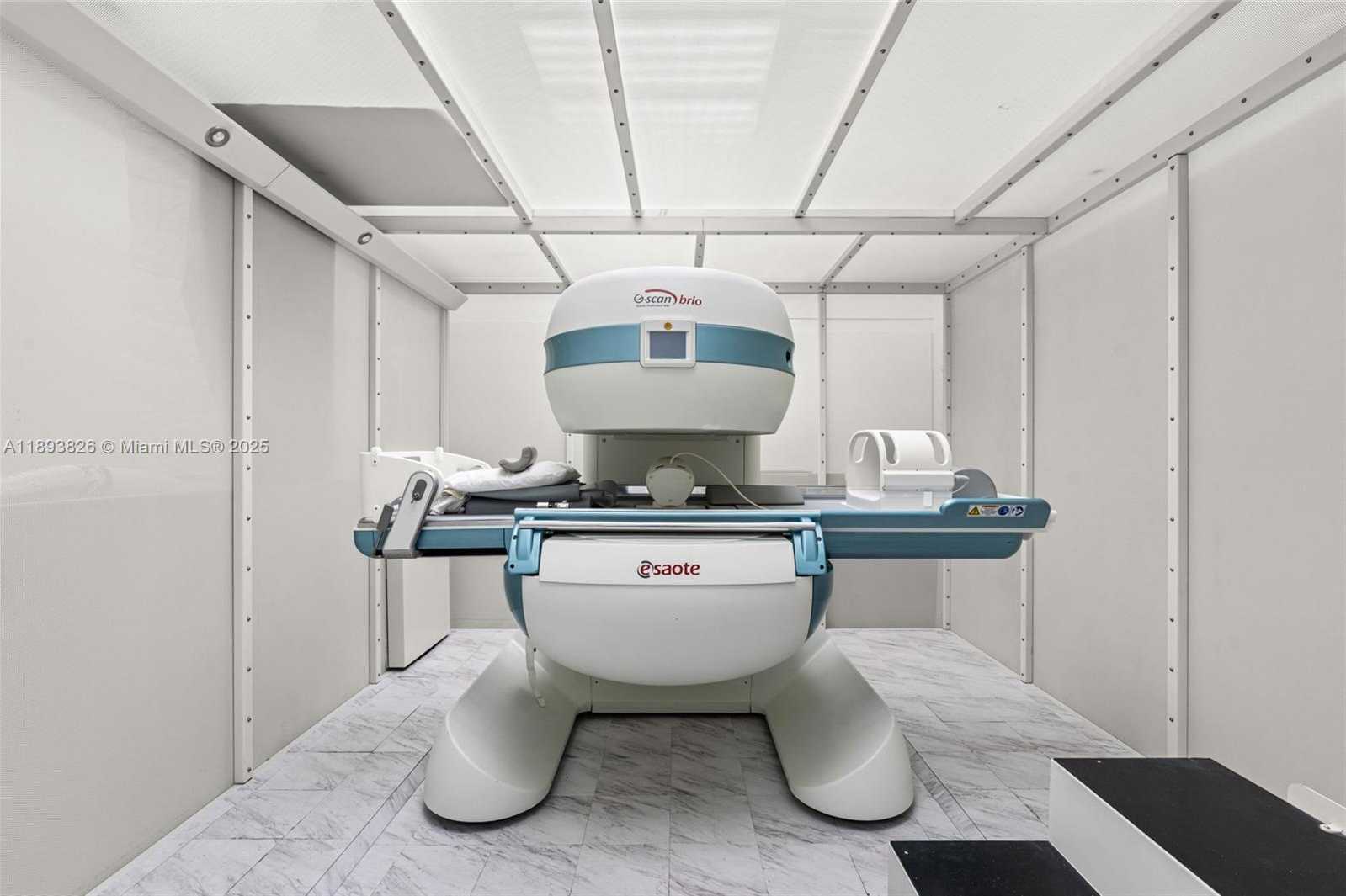 Small Image of South Miami Number 16