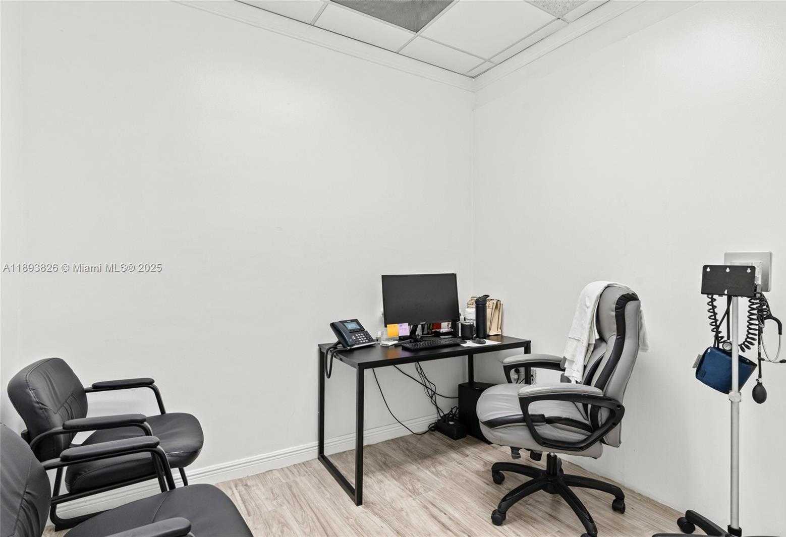 Small Image of South Miami Number 9