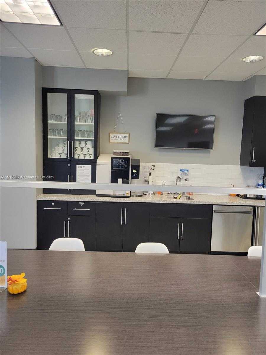 Small Image of 9160 FORUM CORPORATE PARKWAY, Fort Myers Number 14