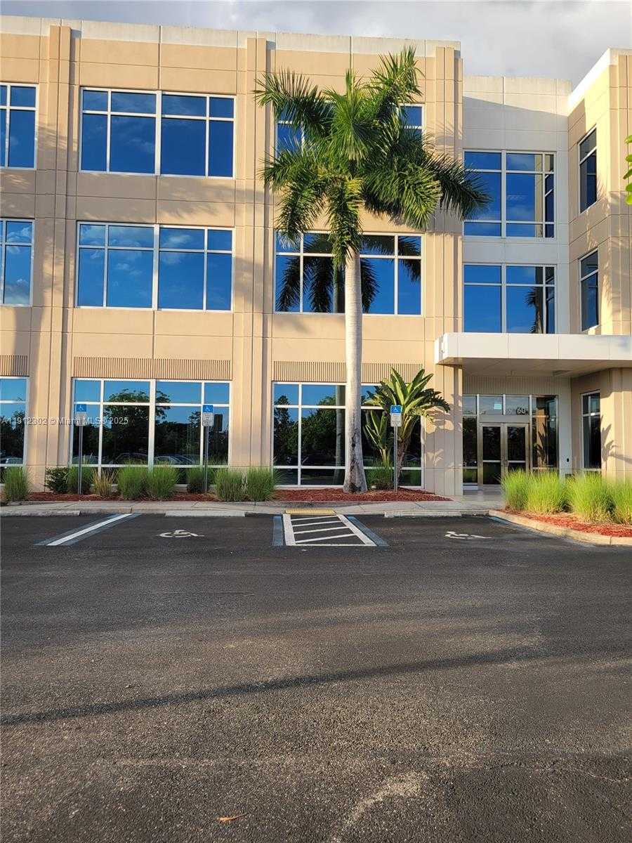 Small Image of 9160 FORUM CORPORATE PARKWAY, Fort Myers Number 2