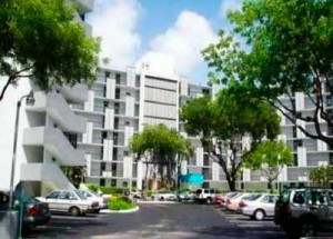 Ensenada Condominiums, Aventura