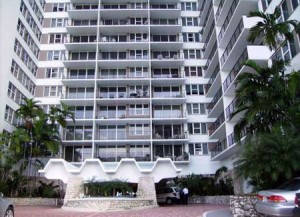 Parker Plaza Condominiums Hallandale